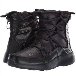 Nike Tanjun Highrise*OPEN TO OFFERS*